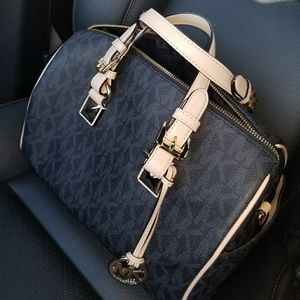 Michael Kors Grayson Monogram Medium Satchel